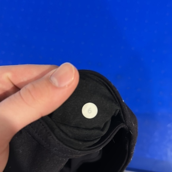 Lululemon cropped leggings size 6 women’s - Picture 6 of 7